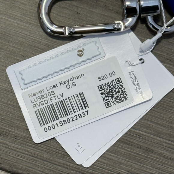 Lululemon Never Lost Keychain Riverside / Faint Lavender NWT - Picture 5 of 5